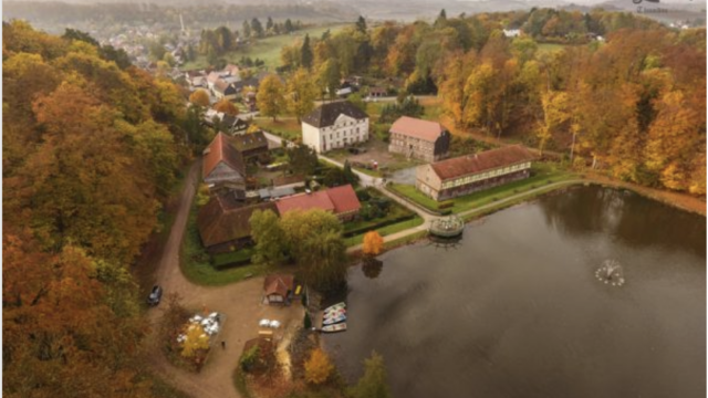 Der Schwanenteich in Neustadt